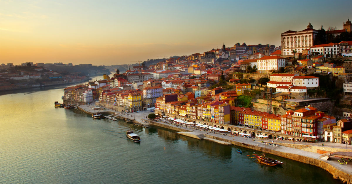 Culture, stunning architecture and lower prices than nearby Spain? Porto is an amazing alternative for the holidays.