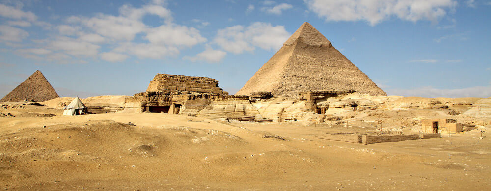 Travel safely to Egypt with Passport Health's travel vaccinations and advice.