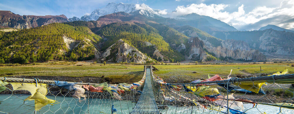 Avec certains des paysages les plus uniques au monde, le Népal est un pays à visiter absolument. Voyagez en toute sécurité grâce aux vaccins et aux conseils de Passport Health.