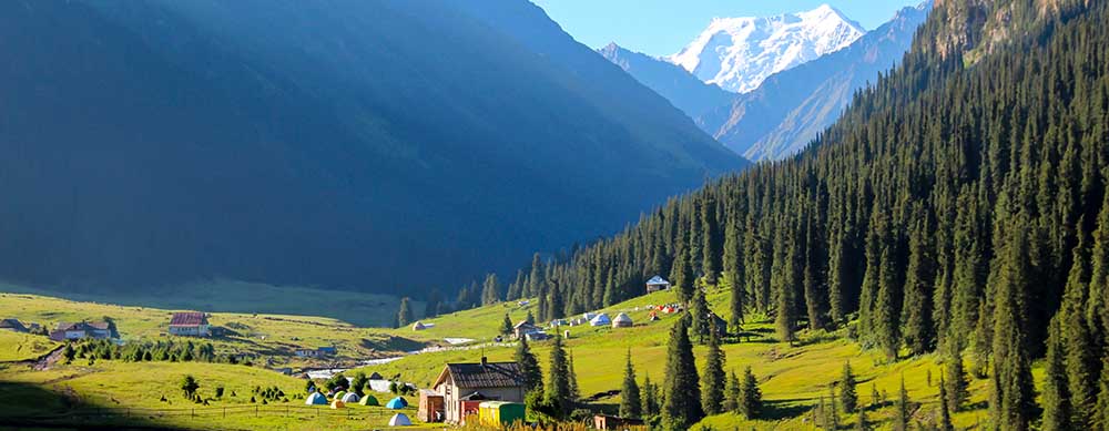 Les montagnes calmes et les environnements urbains étonnants font du Kirghizstan un pays à visiter absolument. Passport Health propose des vaccins et bien plus encore pour vous aider à voyager en toute sécurité.