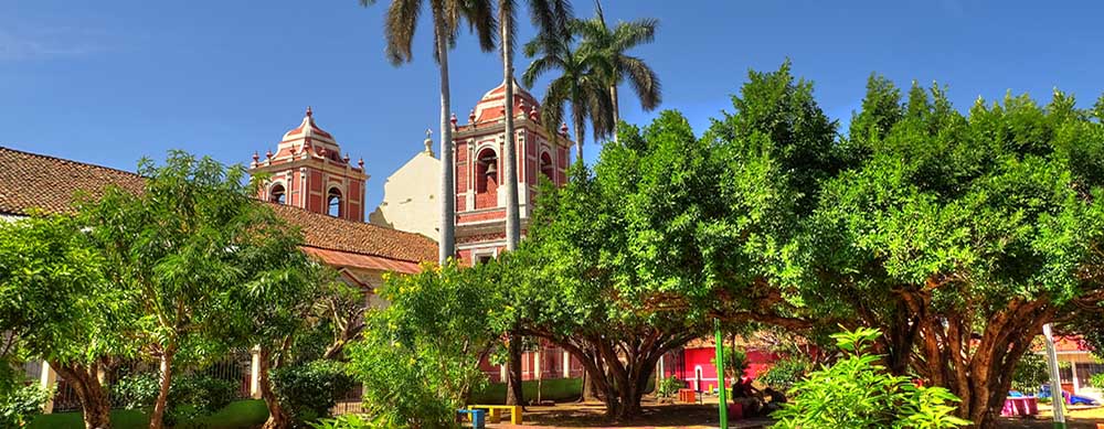 Au Nicaragua, l'histoire côtoie des sites étonnants. Voyagez en toute sérénité grâce aux vaccins de voyage et à d'autres produits de Passport Health.