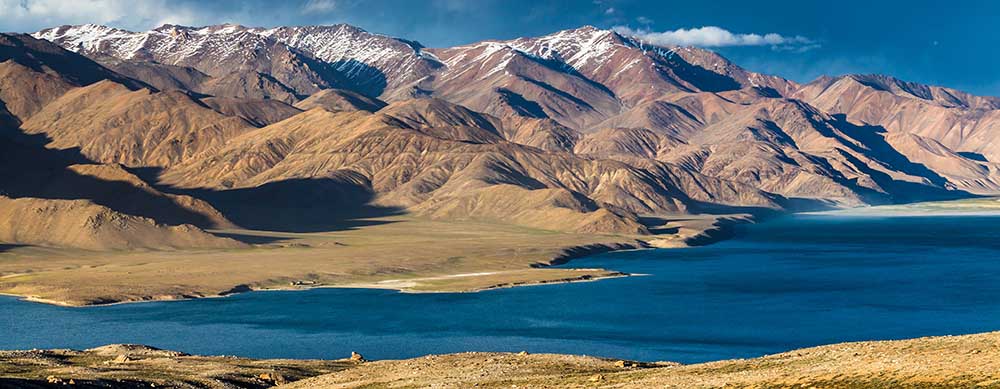 Les rivières et les hautes montagnes sont un attrait majeur pour le Tadjikistan. Passport Health vous aidera à voyager en bonne santé en vous proposant des vaccins et des conseils.