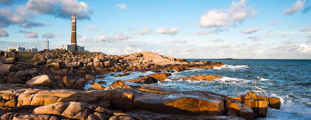 Plages, villes, jungles et plus encore. L'Uruguay a un petit quelque chose à offrir à tous les voyageurs. Assurez-vous de pouvoir le voir grâce aux vaccins de Passport Health.